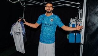 رياض محرز بالقميص الجديد