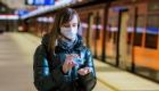 سر تراجع وفيات كورونا.. 5 تفسيرات