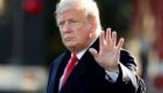 أوقفوا الإعدامات.. ترامب يغرد محذرا إيران 