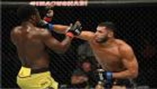 بالصور.. نزالات مثيرة في ليلة قتال UFC أبوظبي