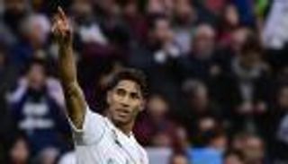 حكيمي "الوفي" يهنئ ريال مدريد بلقب الدوري الإسباني