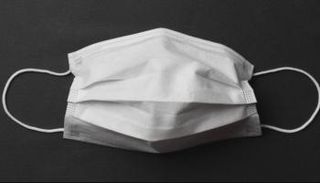 الكمامة أثبتت أنها قادرة على تعطيل كورونا وحماية الجهاز التنفسي - أرشيفية