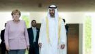 محمد بن زايد وميركل: التصعيد في ليبيا يضر بفرص التسوية