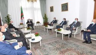 لقاء سابق بين الرئيس الجزائري ورئيس مجلس النواب  الليبي - أرشيفية