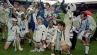 ليدز يونايتد.. عودة آخر أبطال الدوري الإنجليزي قبل حقبة البريمييرليج