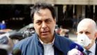 دياب يتمسك بمنصبه ويؤكد: حياد لبنان يتطلب حوارا وطنيا