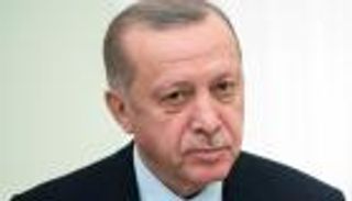 جيش أردوغان الإلكتروني يدفع معارضيه للفرار من تركيا