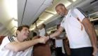 إيكر كاسياس.. هل يجهز ريال مدريد القديس لخلافة زيدان؟