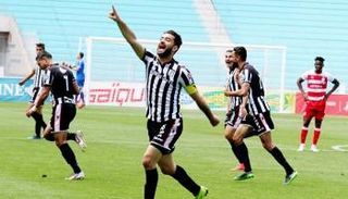 حمزة المثلوثي لاعب الصفاقسي التونسي السابق