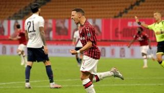 إسماعيل بن ناصر لاعب ميلان الإيطالي