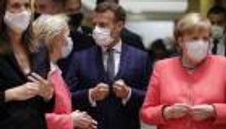 بين تشاؤم ميركل وتفاؤل ماكرون.. يوم "حاسم" للقمة الأوروبية