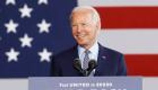 خطة إيرانية خبيثة لإغراق العالم بالنفط الراكد