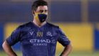 الدوري السعودي.. الصفقات تنذر النصر بأزمة.. ومدرب هلالي للشباب