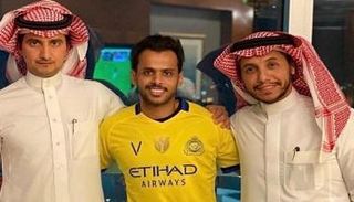 والد عسيري يكشف كواليس انتقاله إلى النصر السعودي