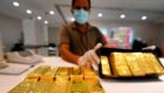 التحفيز يقود الذهب للجنون.. الأسعار قرب ذروة 9 سنوات