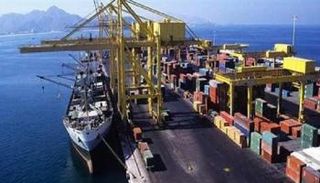 ميناء تجاري للبضائع - أرشيف