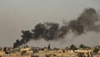 آثار قصف جوي على سوريا - أرشيفية