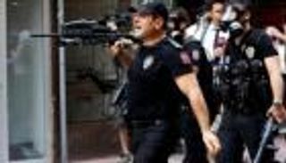 أردوغان يواصل قمع المرأة.. اعتقال 31 تركية