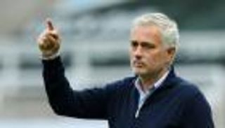 مورينيو ينتظر هديتين من تشيلسي لإحياء الحلم الأوروبي