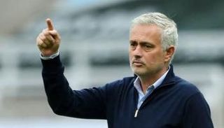 جوزيه مورينيو مدب توتنهام