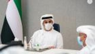 خالد بن محمد بن زايد يطلع على خطة دائرة المالية بأبوظبي 2020-2025