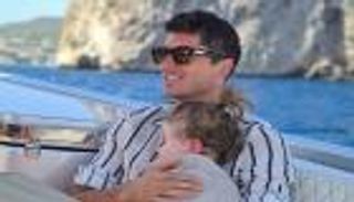 بالصور .. رحلات الشواطئ تحضر نجوم بايرن ميونيخ لدوري أبطال أوروبا