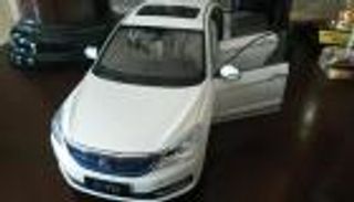 توجيه من السيسي بشأن تصنيع السيارات الكهربائية