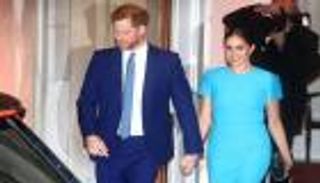 كتاب عن حياة هاري وميجان بالقصر الملكي.. والزوجان: لم نسهم فيه
