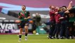 محمود تريزيجيه وحكاية 3 أهداف أبقت أستون فيلا بين الكبار