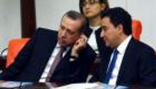 باباجان يتهم أردوغان باستغلال "آيا صوفيا" للتستر على أزمات تركيا