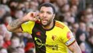 بالفيديو.. لاعب واتفورد يسب مراسلا بعد الهبوط من الدوري الإنجليزي