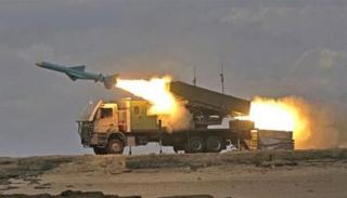 جانب من المناورة المشتركة للحرس الثوري الإيراني