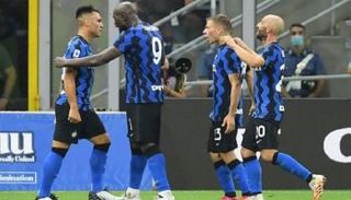 من مواجهة إنتر ميلان ضد نابولي بالدوري الإيطالي