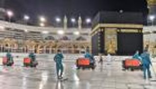 تعقيم الحرم المكي بـ"تك الأوزون".. بيئة آمنة لأداء مناسك الحج