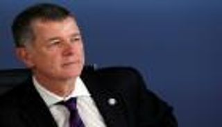 الدبلوماسي ريتشارد مور يقود المخابرات البريطانية 