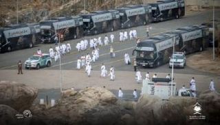 الحجيج في مشعر عرفة