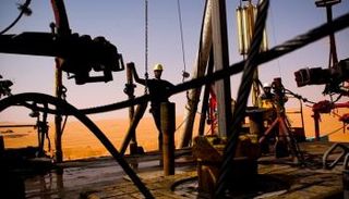 منصة لإنتاج النفط - أرشيفية