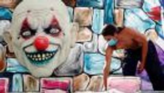 زيادة قياسية بإصابات كورونا.. وتساؤلات عن الموجة الثانية