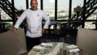 كيف صمد المطعم الشهير لبرج إيفل أمام الفيروس؟