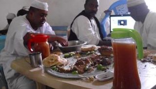 مشروب الشربوت يزين المائدة في عيد الأضحى