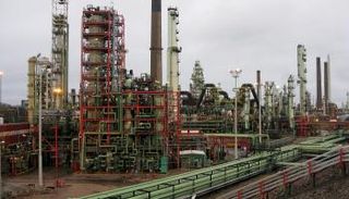 مصفاة نفط - رويترز