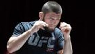 حبيب نور محمدوف يتوقع وصول "محاربي الإمارات" للعالمية