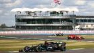 فورمولا 1.. لويس هاميلتون بطلا لجائزة بريطانيا الكبرى