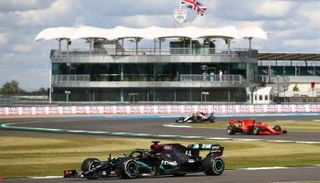 من فعاليات سباق جائزة بريطانيا الكبرى