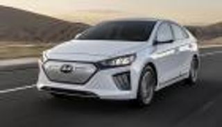 هيونداي Ioniq تشعل الصراع في سوق السيارات الكهربائية