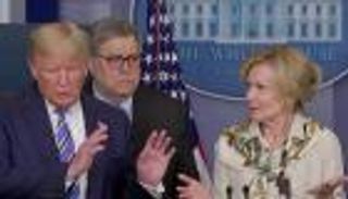 ترامب ينتقد مستشارة البيت الأبيض: "مثيرة للشفقة"