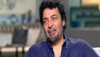 حميد الشاعري يلتقي ابنتيه بعد 90 يوما من "حظر كورونا"