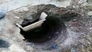 أوكرانية تحفر نفقا لتهريب ابنها من السجن.. عمقه 10 أقدام 