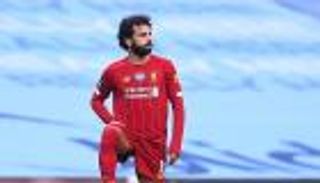 بالفيديو.. محمد صلاح في دبي.. وسحره يطوف ليفربول