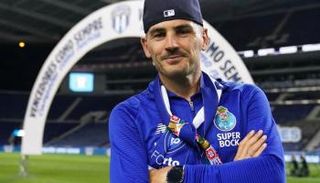 إيكر كاسياس حارس مرمى ريال مدريد الأسبق